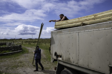 Unloading timber